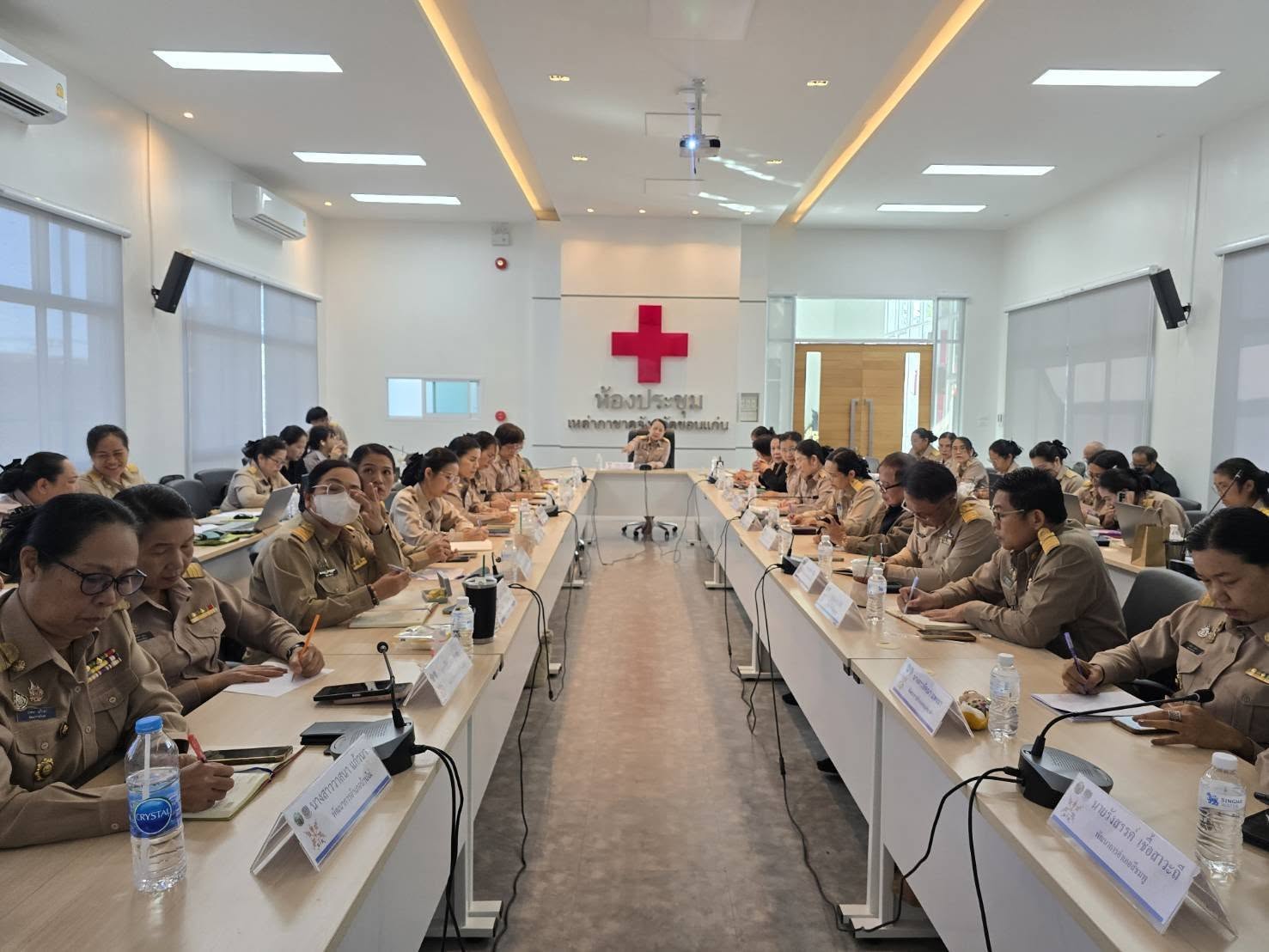 พช.ชุมแพ : เข้าร่วมประชุมการเปิดใช้งานระบบสารสนเทศเพื่อการวิเคราะห์ข้อมูลชุมชน (Tambon Information System : TIS) ผ่านระบบทีวี พช.