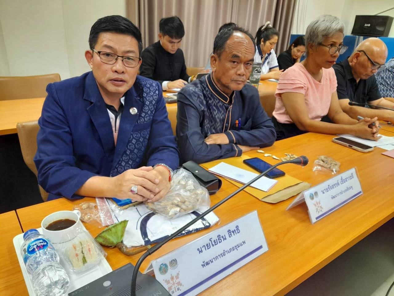 พช.ชุมแพ : เข้าร่วมประชุมผู้บริหารและนักวิชาการพัฒนาชุมชนจังหวัดขอนแก่น ครั้งที่ 10/2569 ประจำเดือนตุลาคม